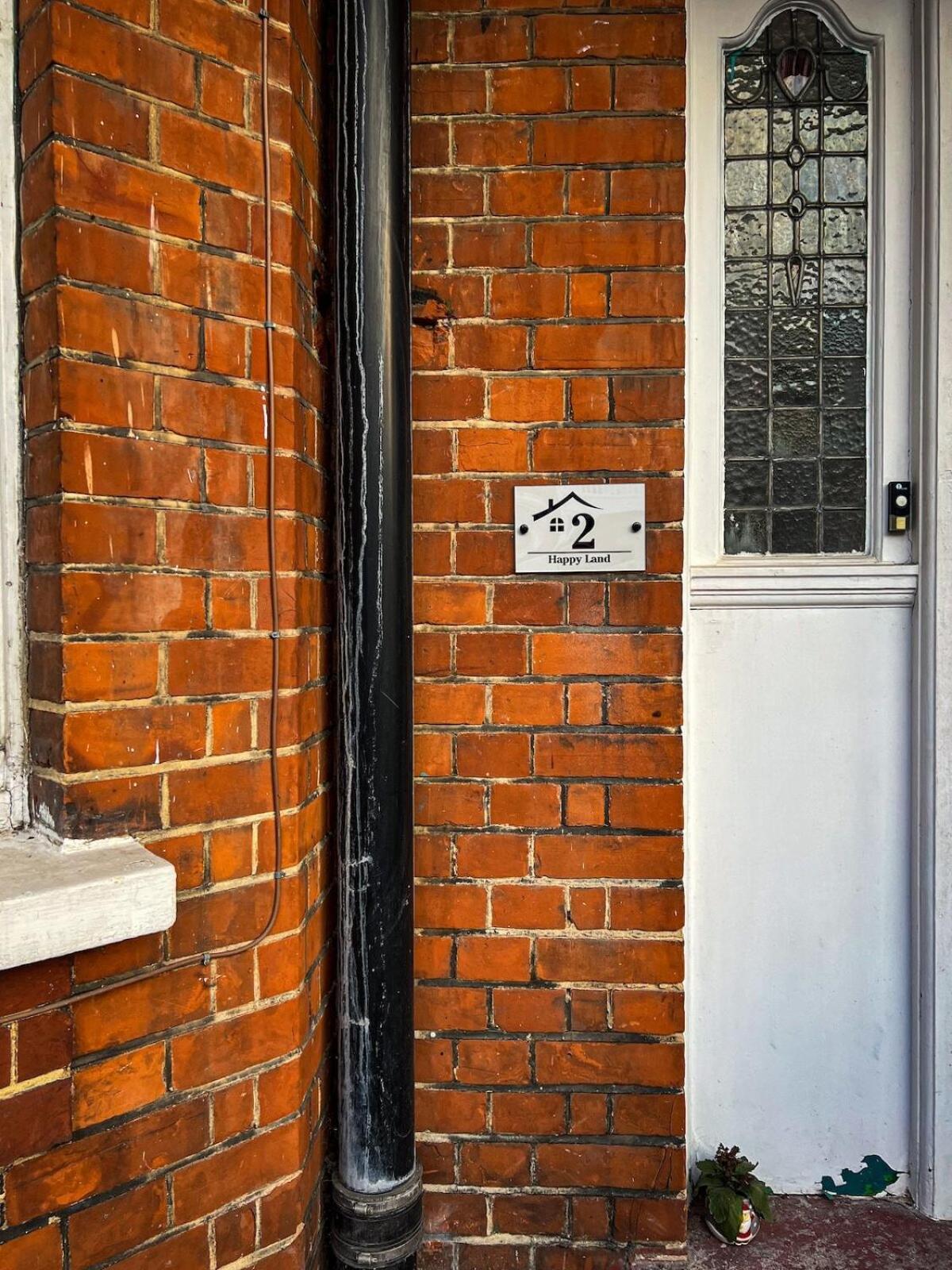 Zozy Happy Land Hotel London Exterior photo